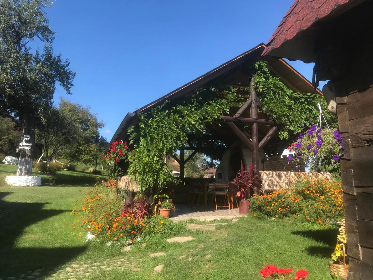 Готель Casa Relax Valeni  Екстер'єр фото