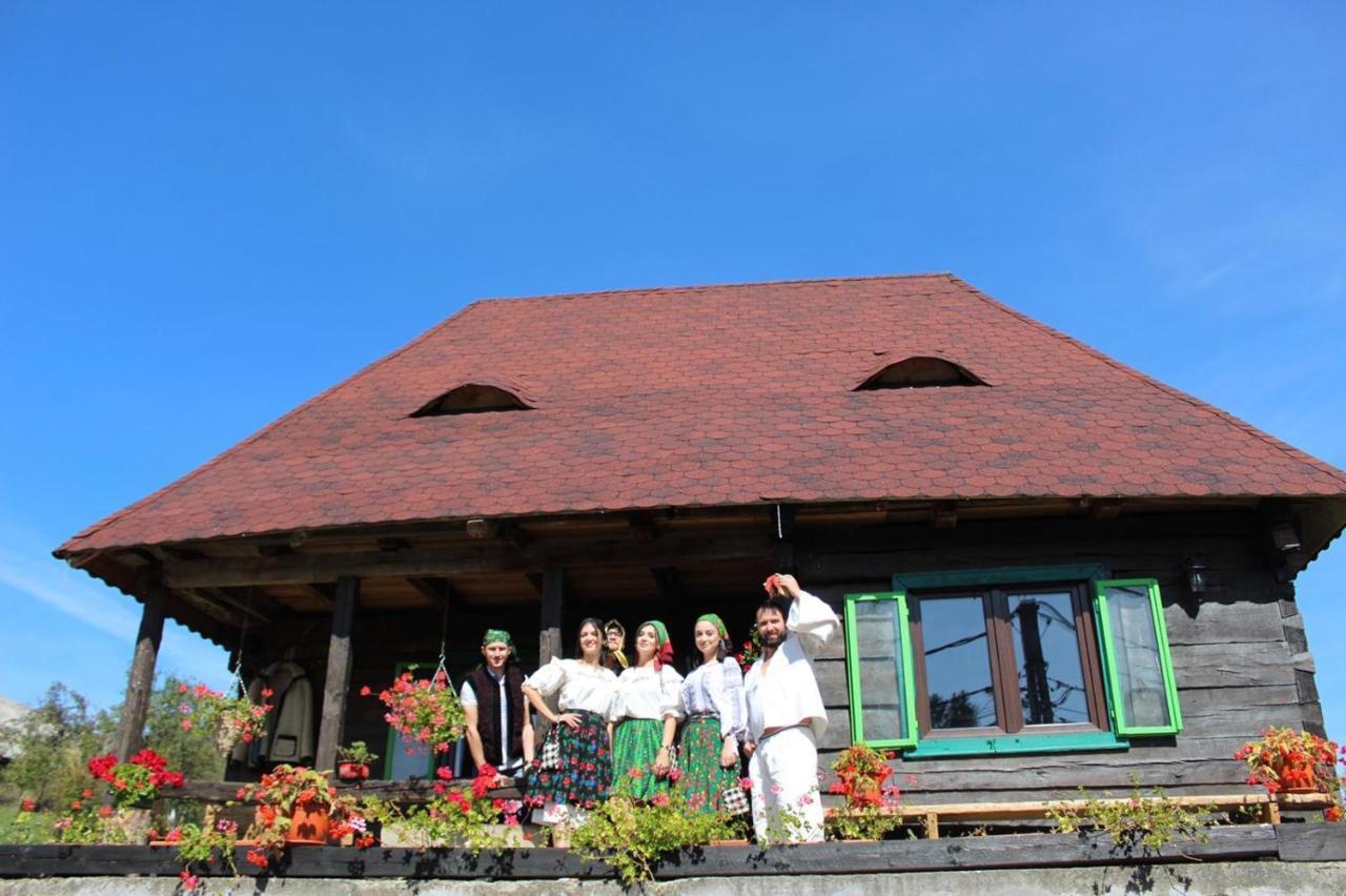 Готель Casa Relax Valeni  Екстер'єр фото