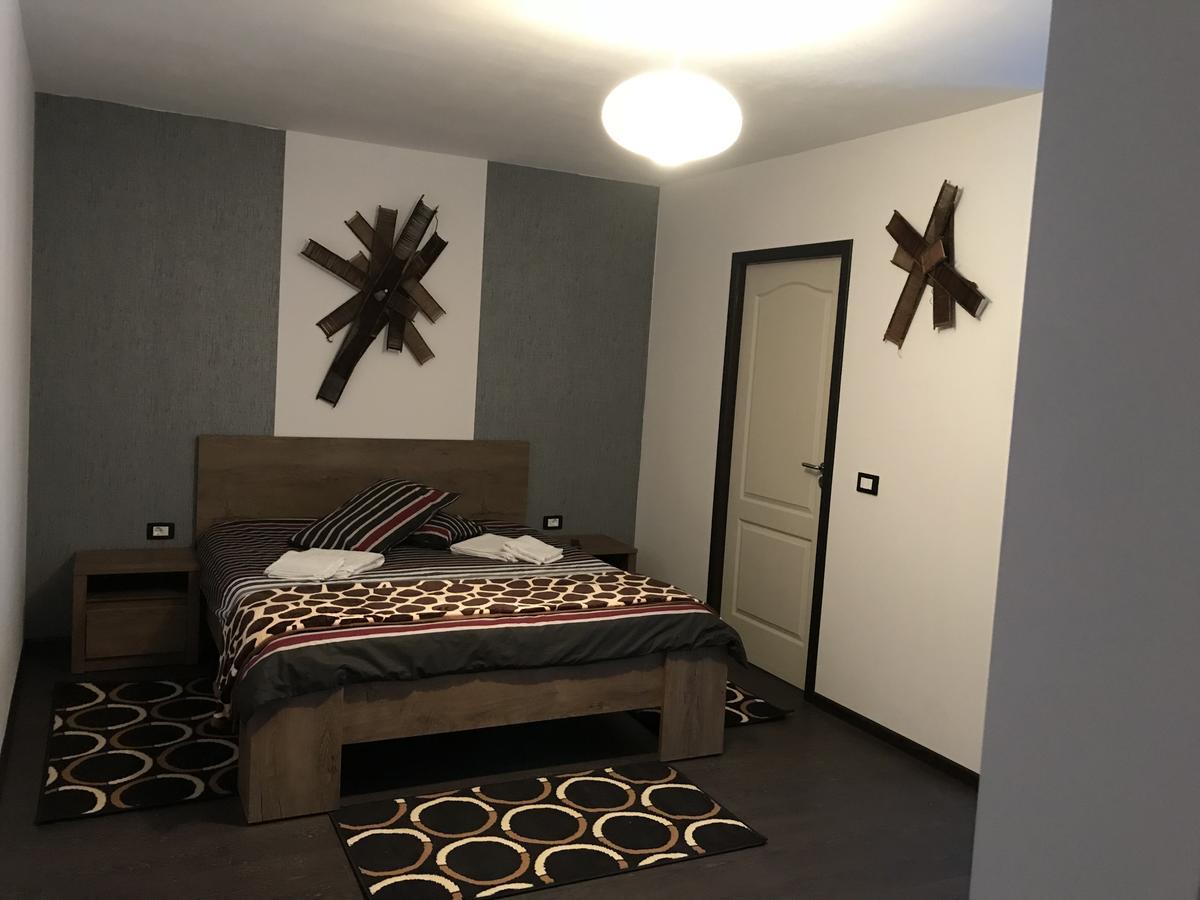 Готель Casa Relax Valeni  Екстер'єр фото