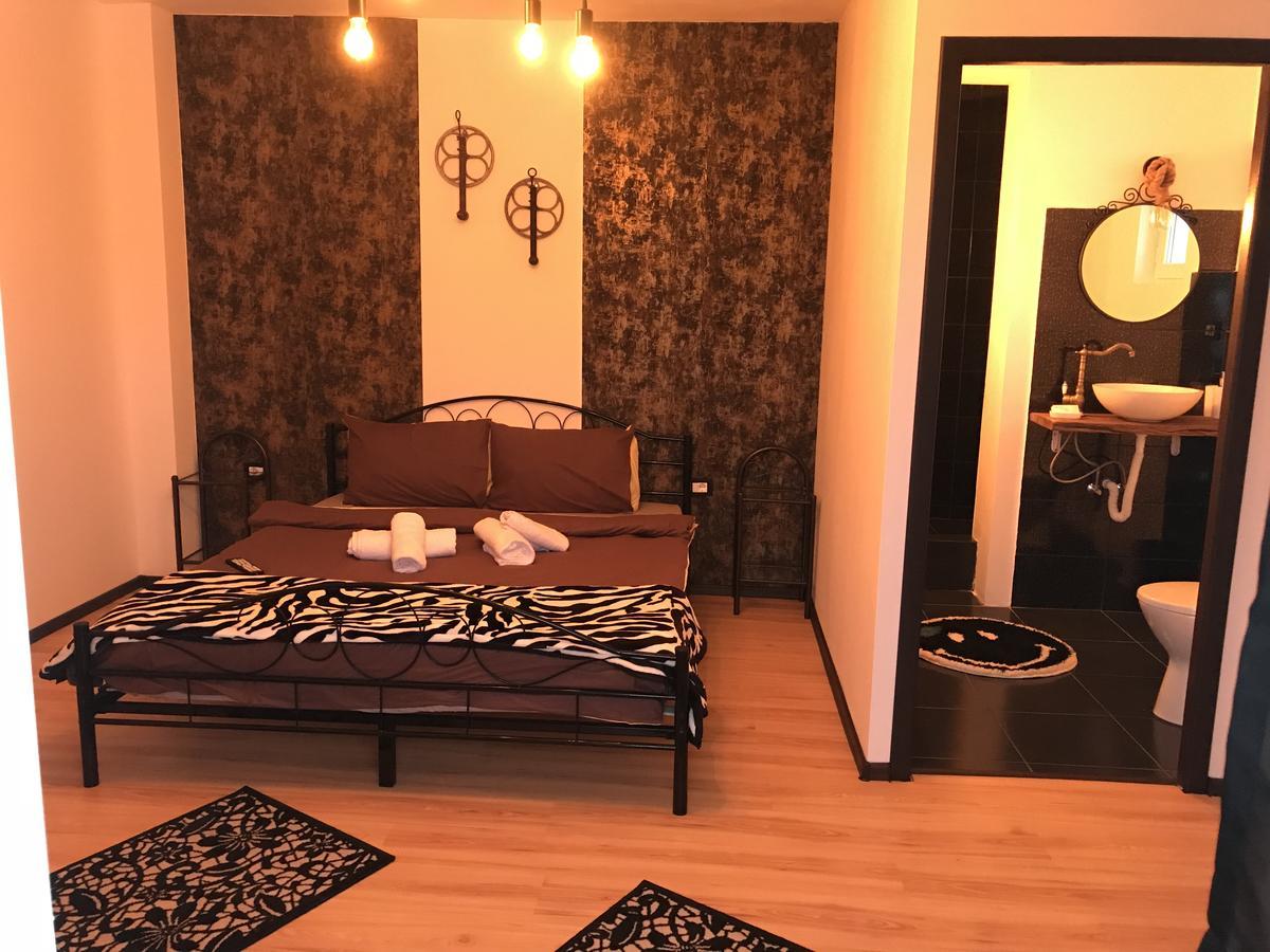 Готель Casa Relax Valeni  Екстер'єр фото