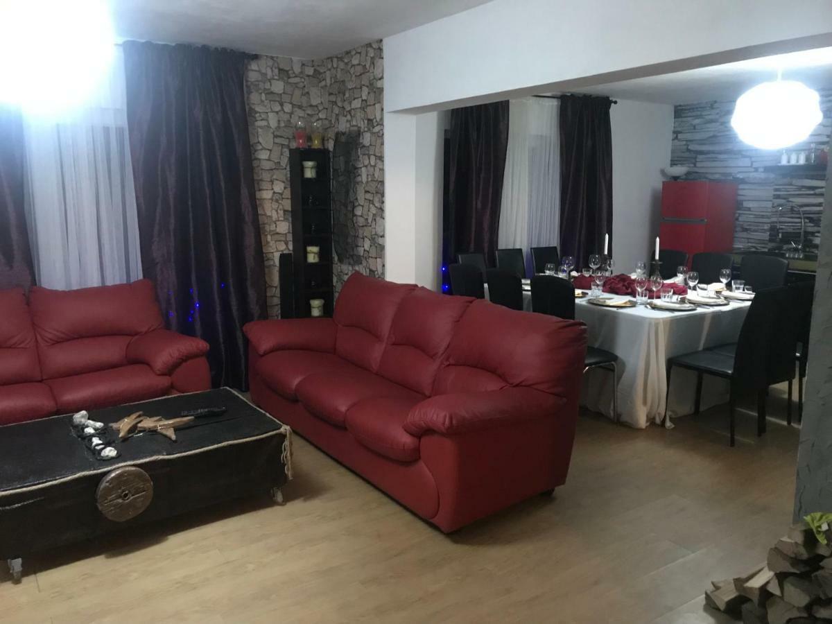 Готель Casa Relax Valeni  Екстер'єр фото
