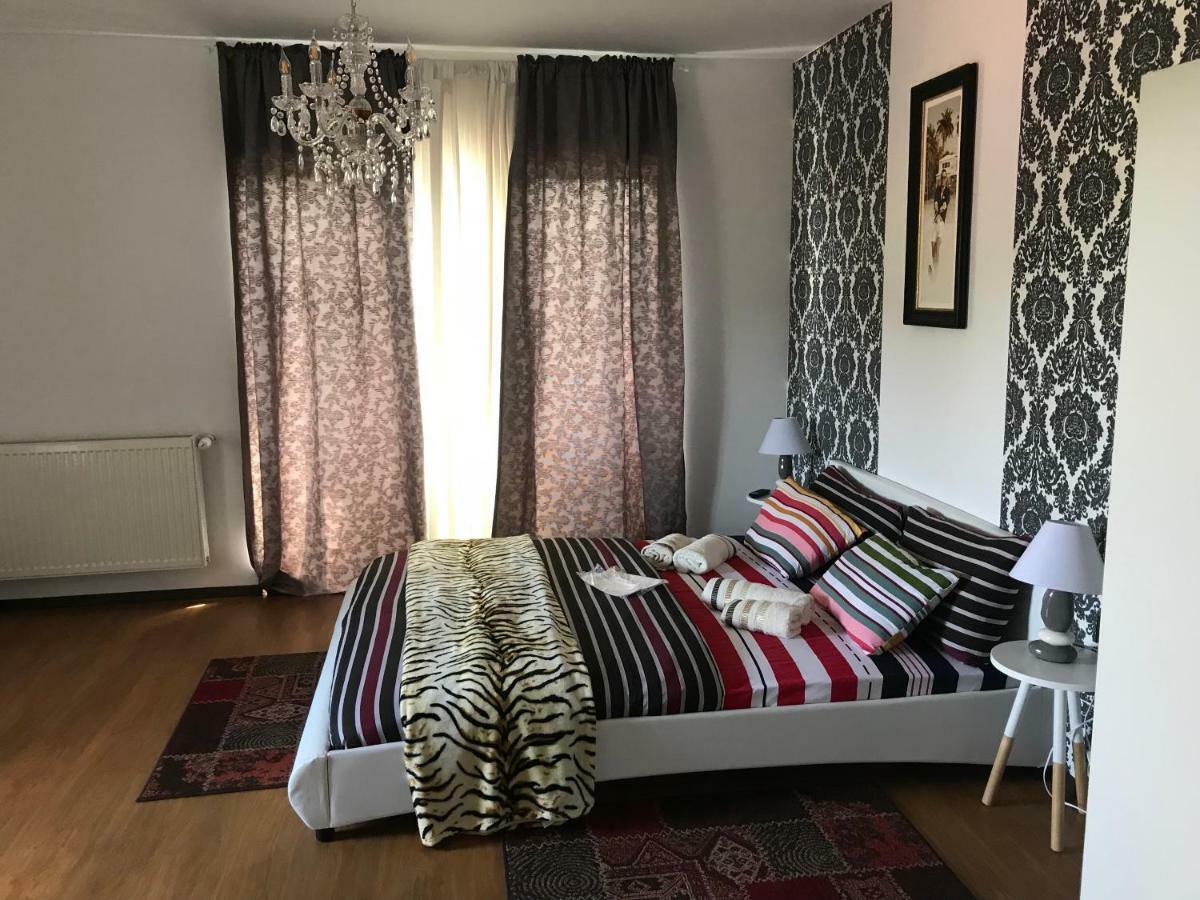 Готель Casa Relax Valeni  Екстер'єр фото