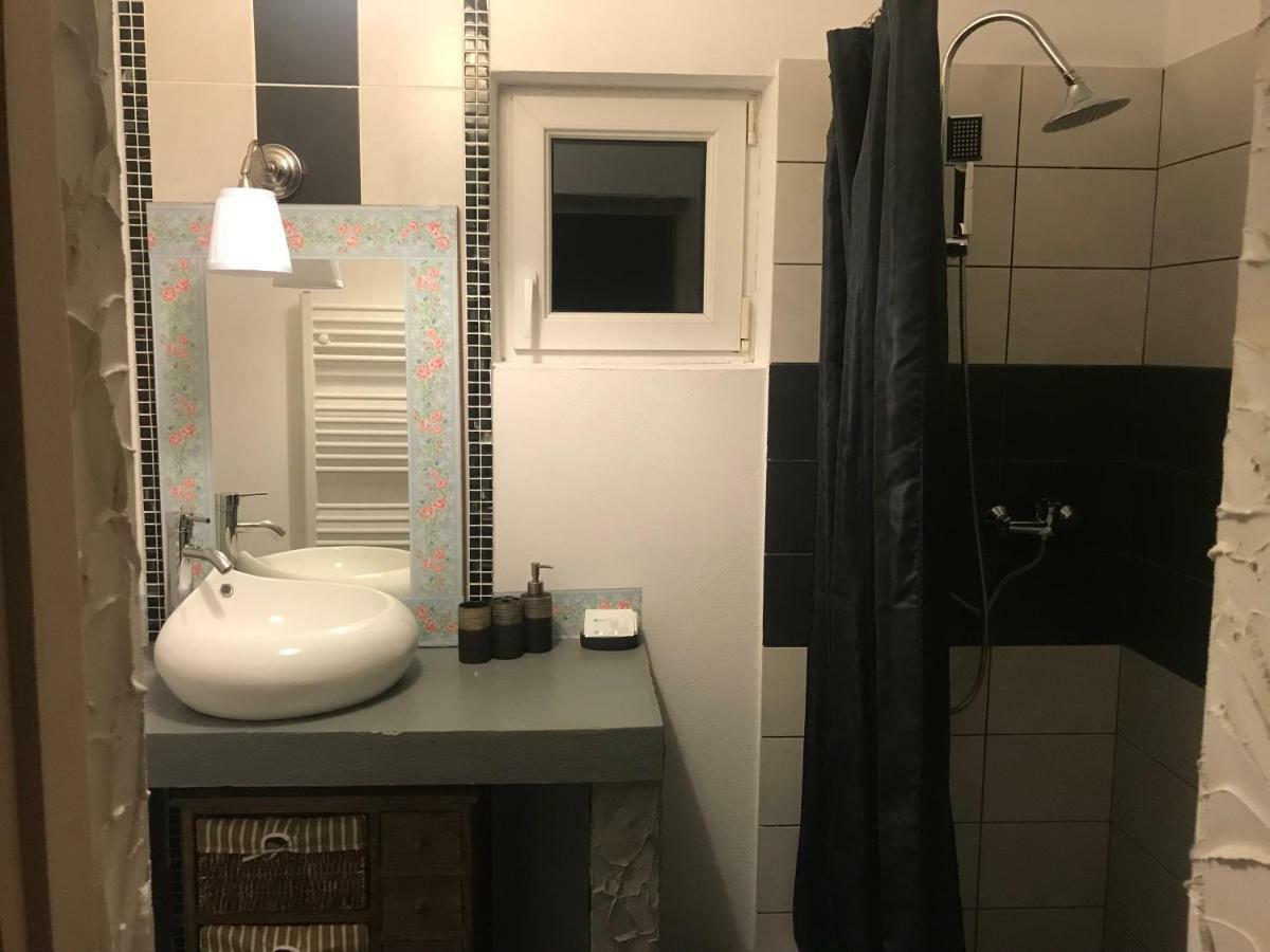 Готель Casa Relax Valeni  Екстер'єр фото